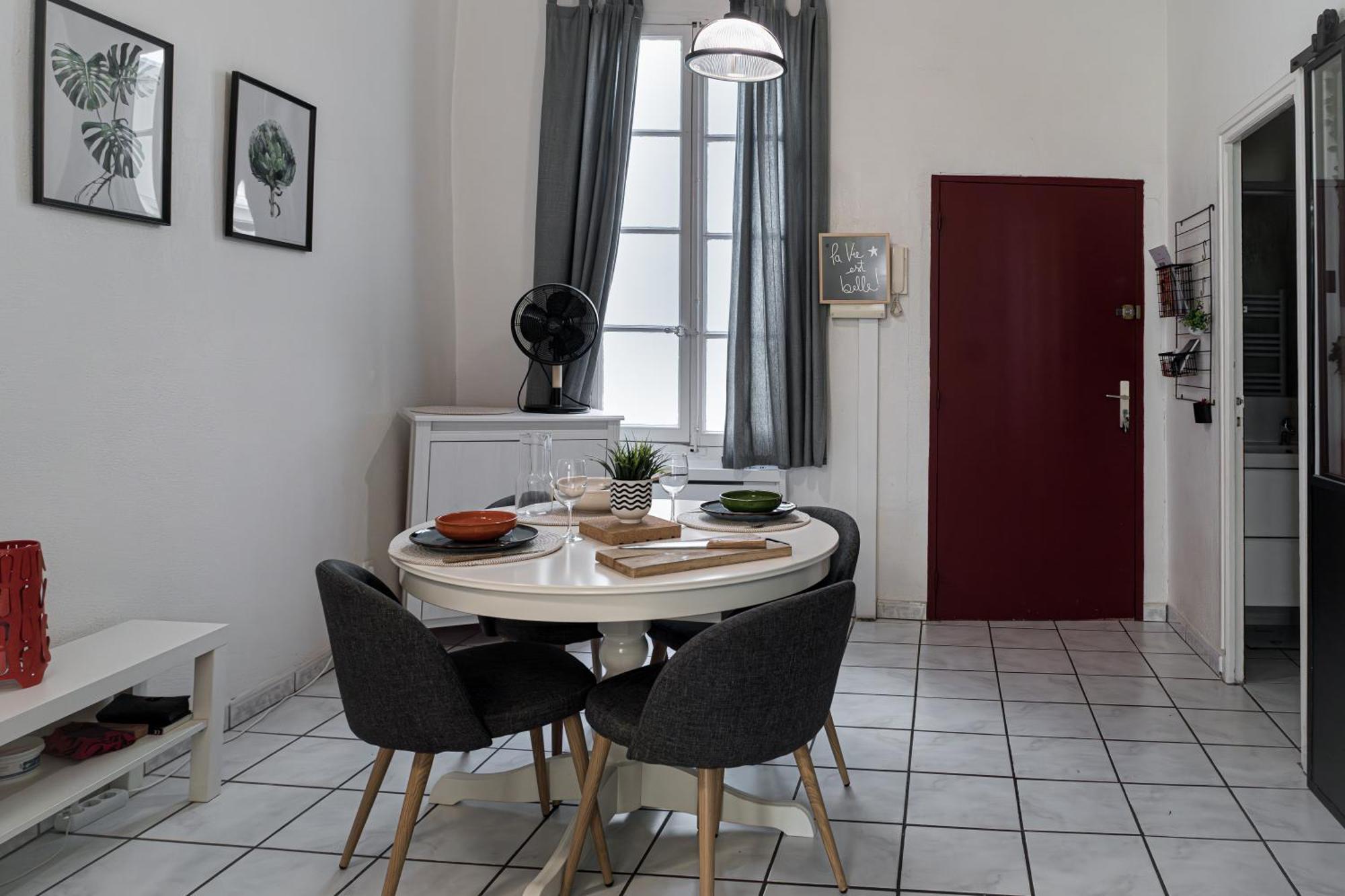 Le Temps D'Eugene Centre Historique Apartment Narbonne Ngoại thất bức ảnh